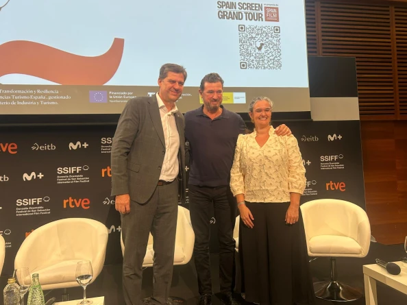 Recórrer Formentera a través de “Lucía y el sexo”: el pla pilot de la Spain Film Commission es presenta en societat a Donostia